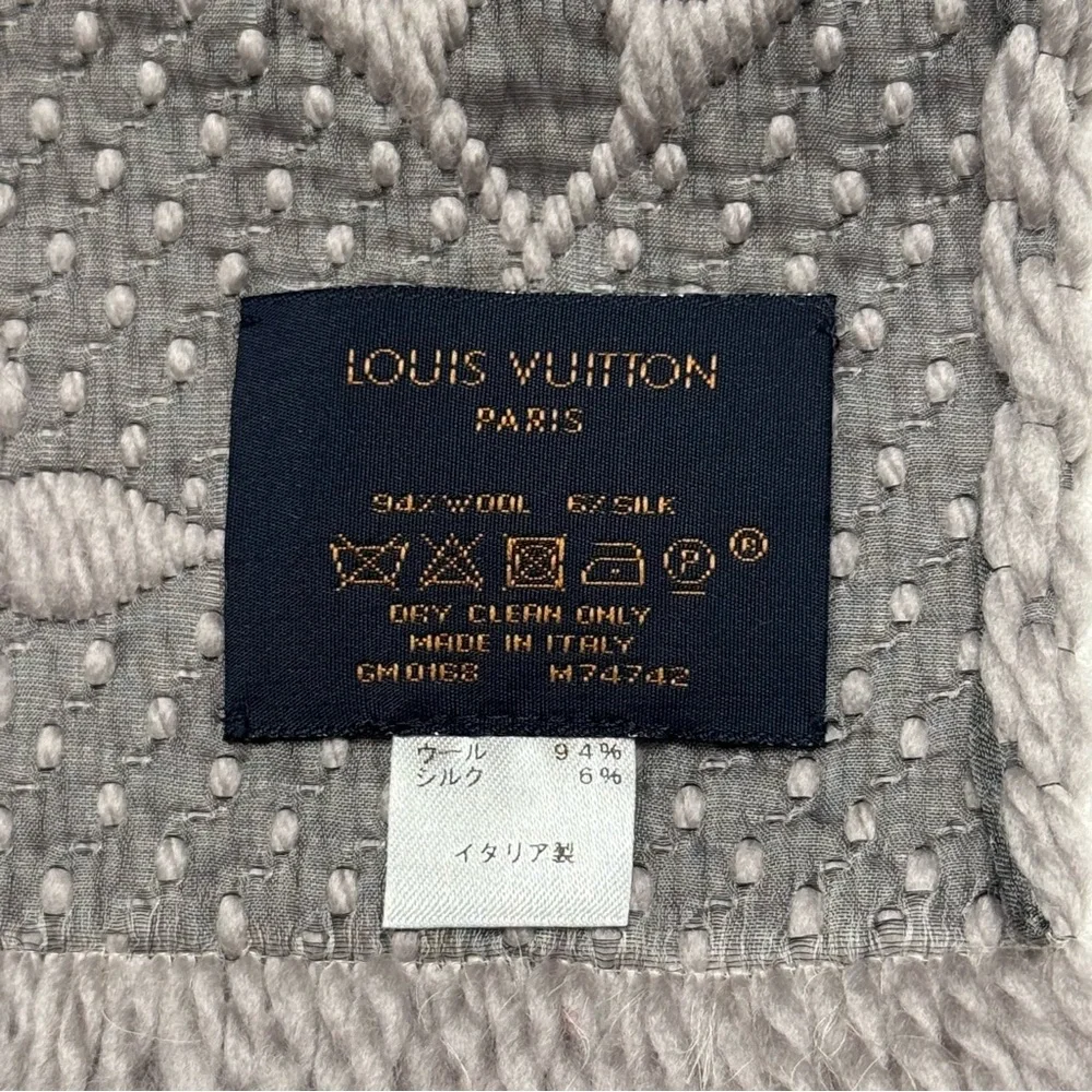 Louis Vuitton logo mania wool and silk scarf - Picture 3 of 3
